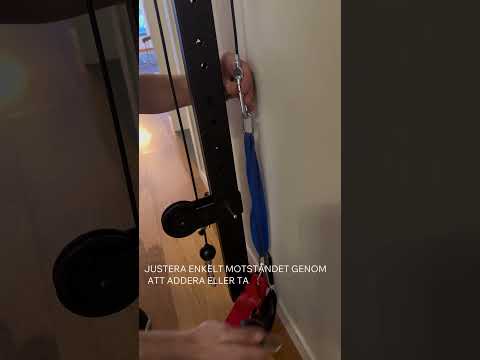 CableRig 4 (vitt väggfäste) – väggmonterad kabelmaskin för hemmaträning